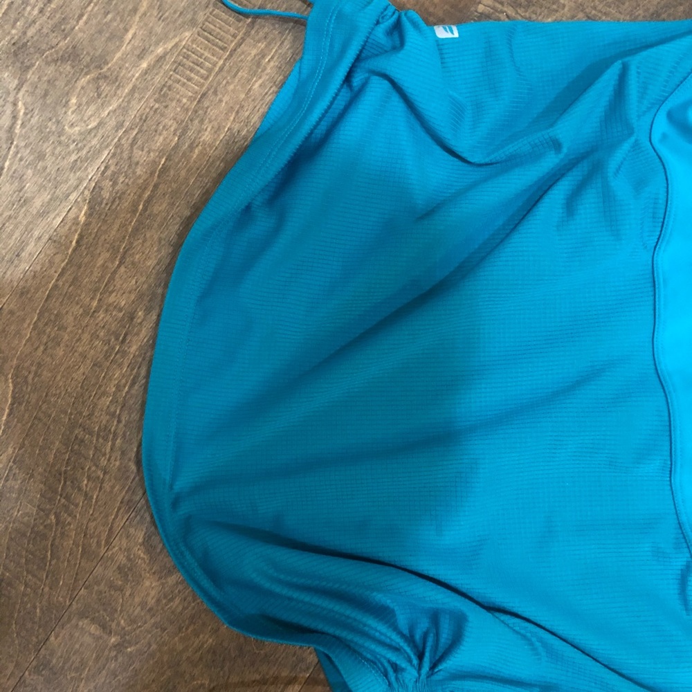 *Fabletics Tank* - Picture 3 of 3